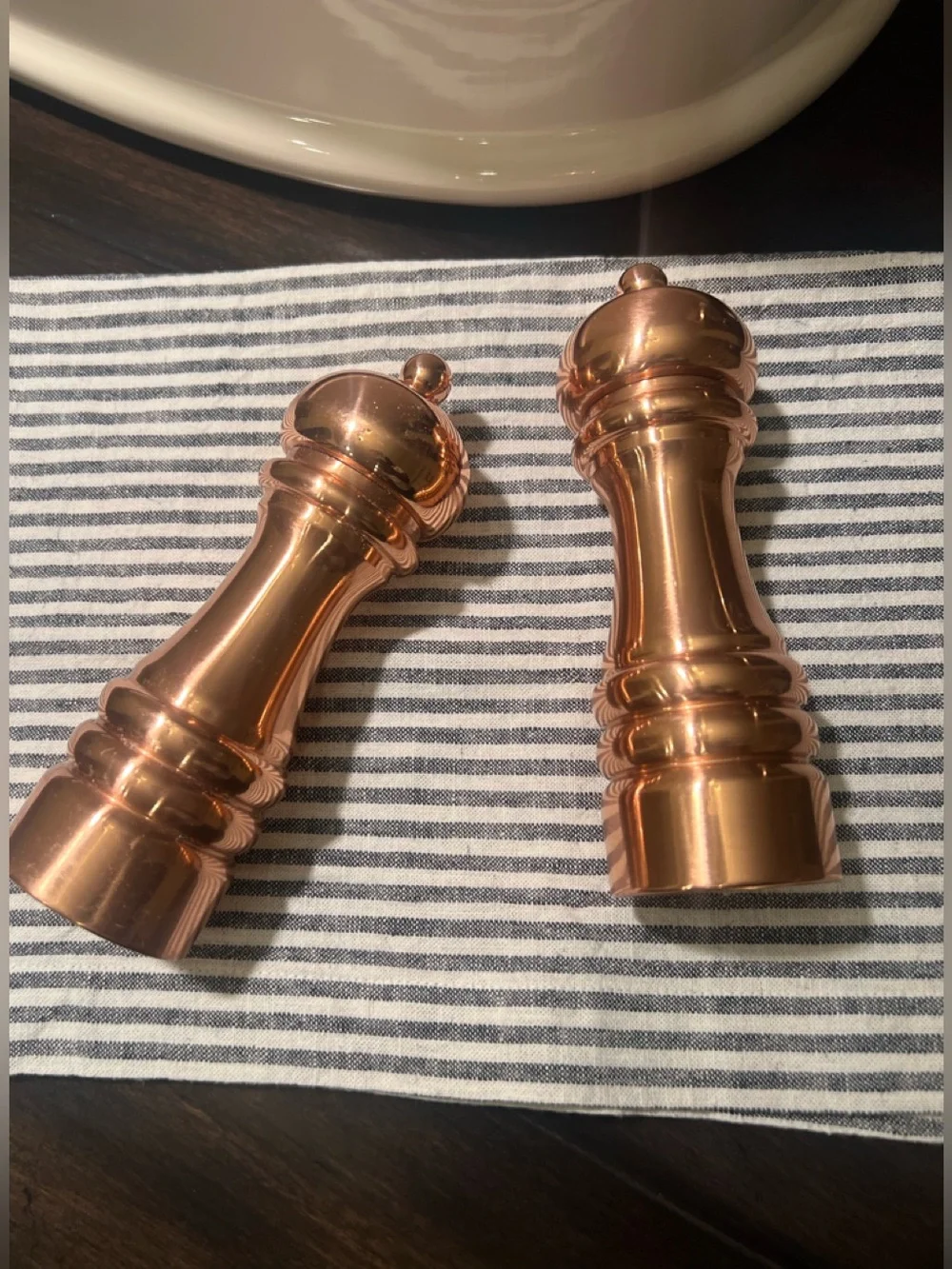NWOT Williams Sonoma Polished Salt & Pepper Grinder Mills, 6